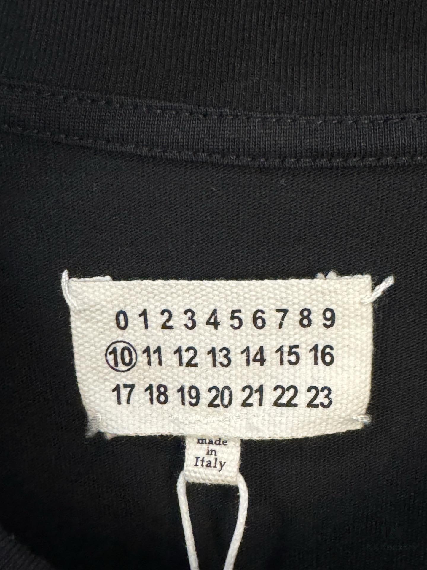 High-End Maison Margiela Embroidered Minimalist Pocket T-Shirt