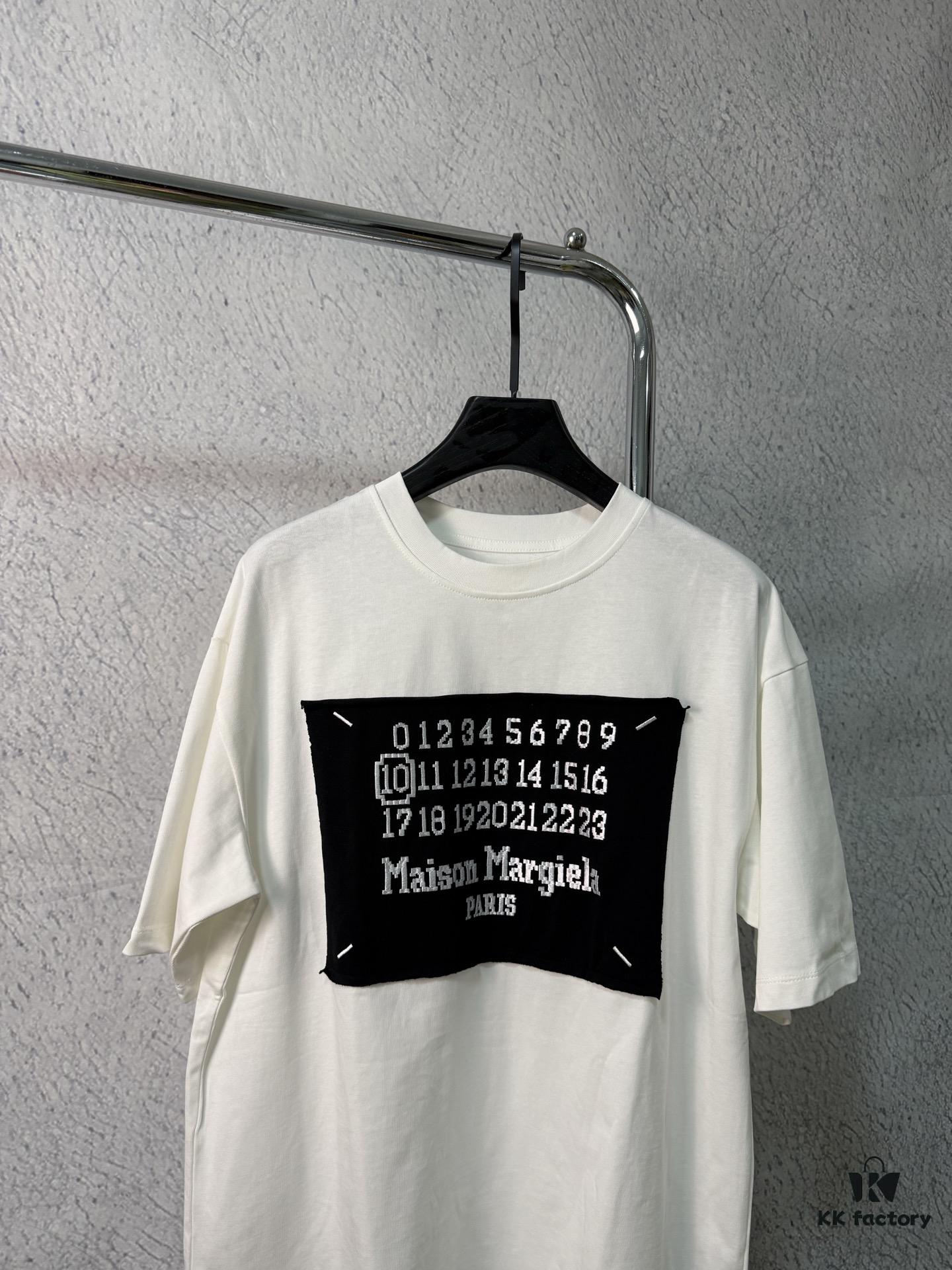High-End Version Maison Margiela 2024 Appliquéd Number Calendar Embroidered Short Sleeve T-Shirt