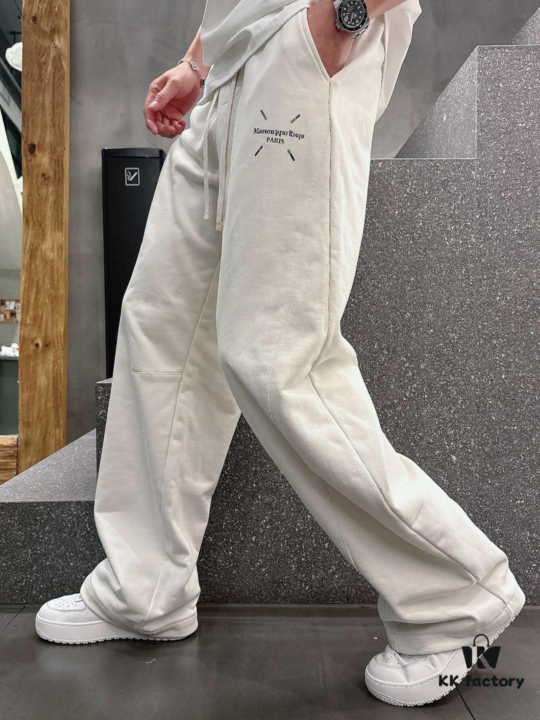 New Maison Margiela Top-Quality 2025 Spring/Summer New Arrival Casual Pants! Brand Classic Logo Design, Custom Fabric with Exceptional Comfort and Distinctive Tactile Feel, Perfect Craftsmanship