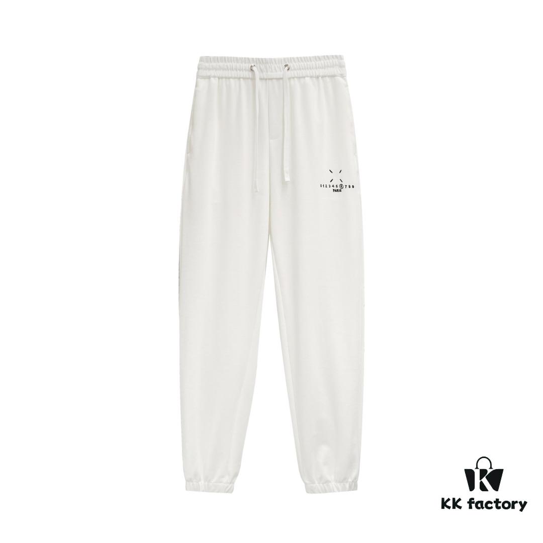 Maison Margiela 24FW Spring and Autumn New Classic Number Logo Pocket Four-Point Embroidered Cuffed Casual Pants Unisex