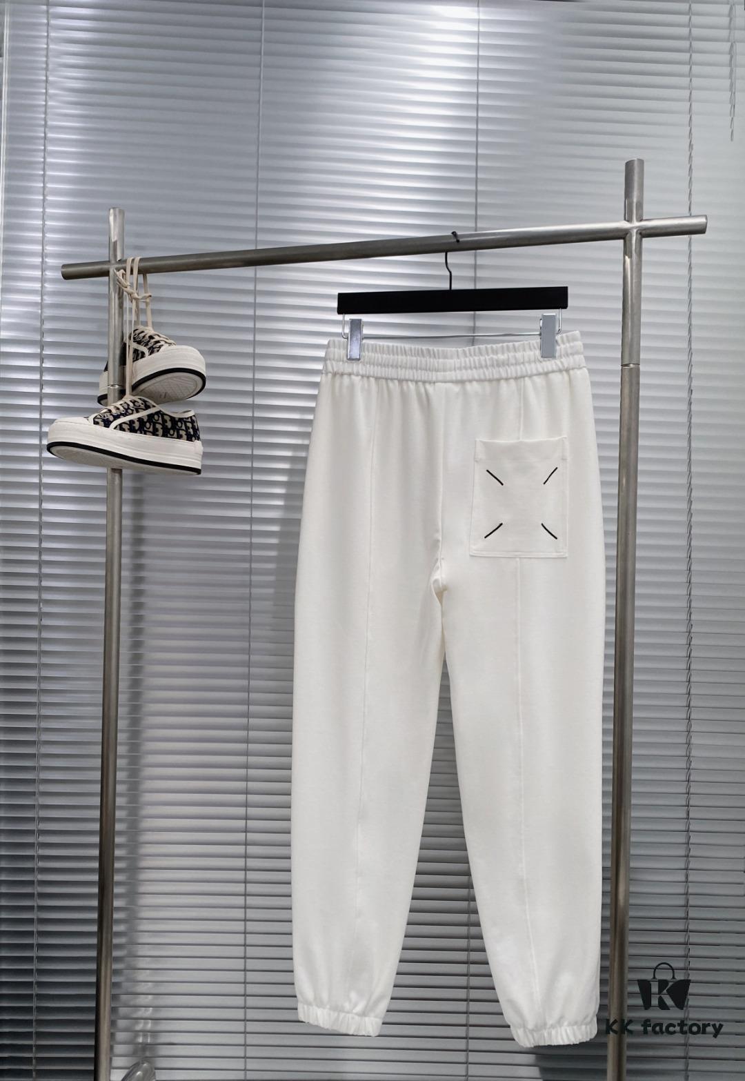 Maison Margiela 24FW Spring Autumn New Classic Number Logo Patch Pocket Four-Thread Embroidery Cuffed Casual Pants Unisex Couple Style, Simple and Low-Key