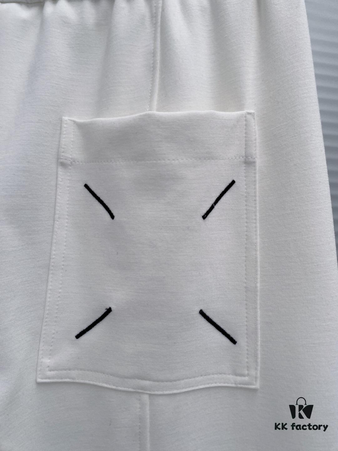 Maison Margiela 24FW Spring Autumn New Classic Number Logo Patch Pocket Four-Thread Embroidery Cuffed Casual Pants Unisex Couple Style, Simple and Low-Key