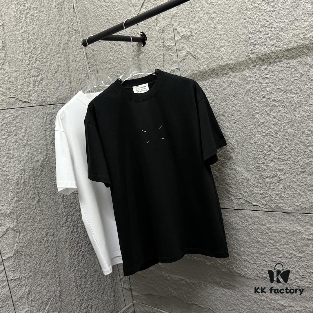 MM6 Maison Margiela 2025 Spring/Summer New Arrival Chest Embroidered Four-Stripe Short-Sleeve T-Shirt Custom Double-Gauze Plain-Woven 100% Cotton 300 Fabric Unisex