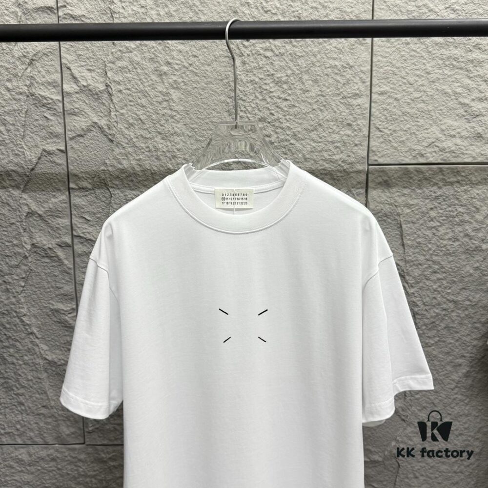 MM6 Maison Margiela 2025 Spring/Summer New Arrival Classic Four-Bar Embroidery Short-Sleeve T-Shirt, Custom Dual-Yarn Plain Weave 300g Pure Cotton Fabric, Unisex Design