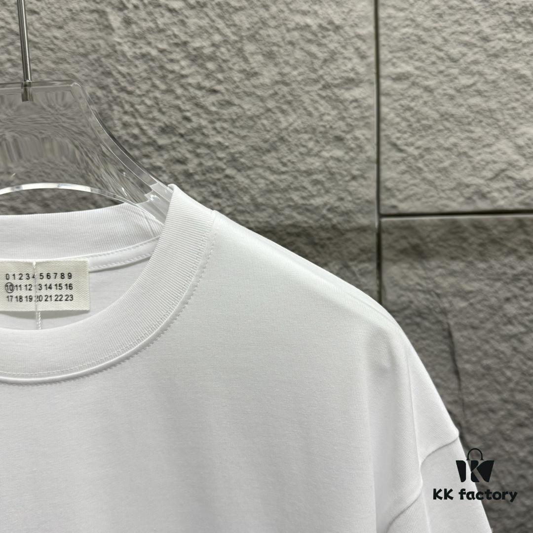 MM6 Maison Margiela 2025 Spring/Summer New Arrival Classic Four-Bar Embroidery Short-Sleeve T-Shirt, Custom Dual-Yarn Plain Weave 300g Pure Cotton Fabric, Unisex Design