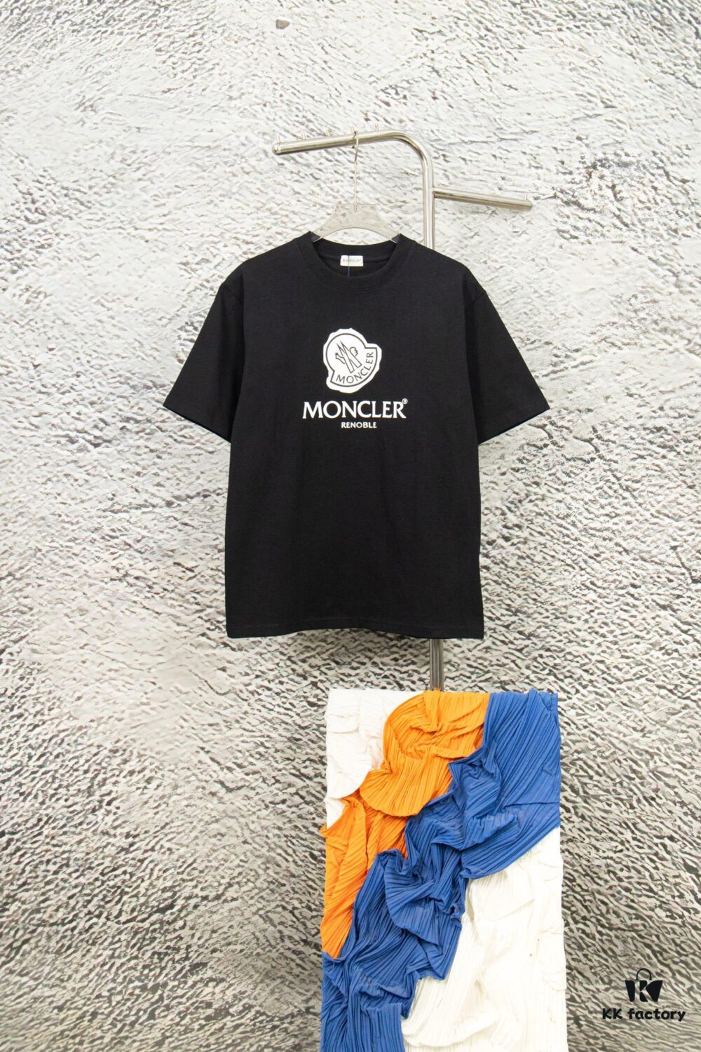 Moncler Minimalist Letter Small Logo Print Short Sleeve T-Shirt