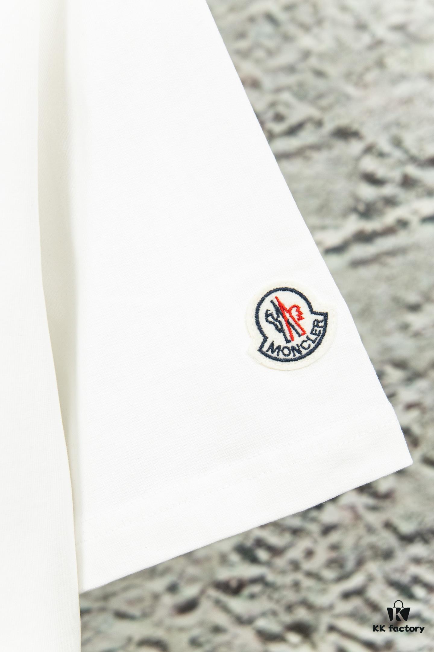 Moncler Y126 Minimalist Logo Print Short Sleeve T-Shirt in 270g Double-Brushed Pure Cotton