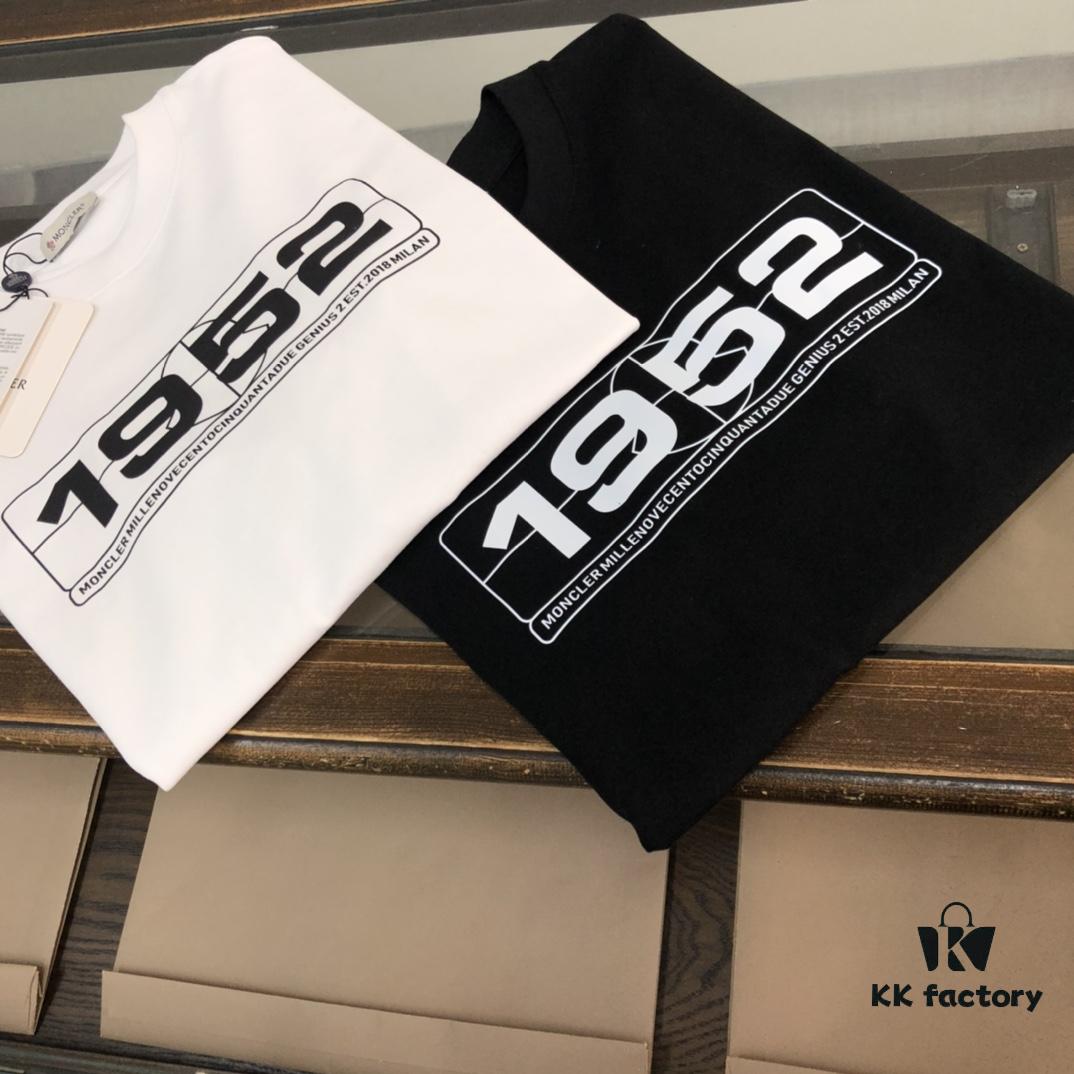 Moncler 25SS Summer New Arrival Round Neck Short-Sleeve T-Shirt, 270g Premium Heavyweight Cotton Fabric with Excellent Hand Feel and Texture, Slim Fit Tailoring, Clean and Sharp Design, Stylish and Attractive, Exquisite Stitching, Outstanding Silhouette, Highly Breathable, Easy to Wear for All Ages, an Essential Wardrobe Piece for Men