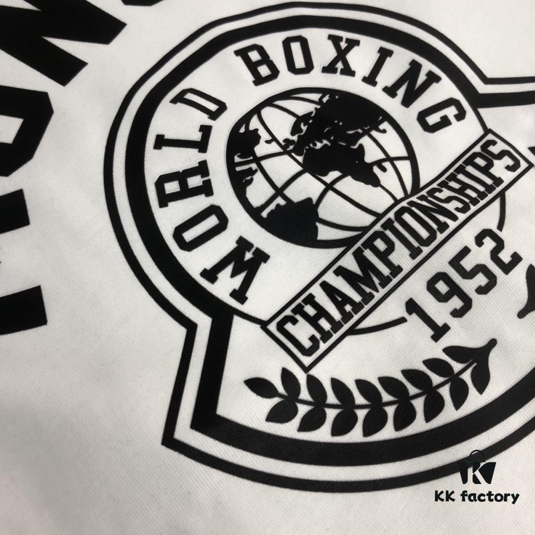 Moncler 25SS Summer New Arrival Round Neck Short-Sleeve T-Shirt! 270g Heavyweight Premium Cotton Fabric with Perfect Texture and Feel, Slim Fit Tailoring Design Clean and Sharp, Exquisite Stitching, Excellent Silhouette, Highly Breathable, Stylish and Versatile for All Ages – Essential Wardrobe Staple for Men