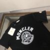 Moncler 25SS Summer New Arrival Round Neck Short-Sleeve T-Shirt, 270g Heavyweight Premium Cotton Fabric with Perfect Hand Feel and Texture, Slim Tailored Design, Clean and Sharp Cut, Exquisitely Stitched, Excellent Fit and Superior Breathability, Stylish and Versatile for All Ages – A Must-Have Wardrobe Essential for Men