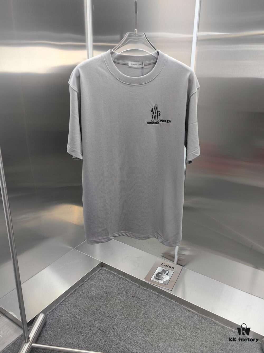 Moncler Embroidered Short Sleeve T-Shirt (Top Quality Version, Different from Standard Stock) Unisex 100% Cotton Heavyweight 300g Double Yarn Tee with 320g Sorona Rib