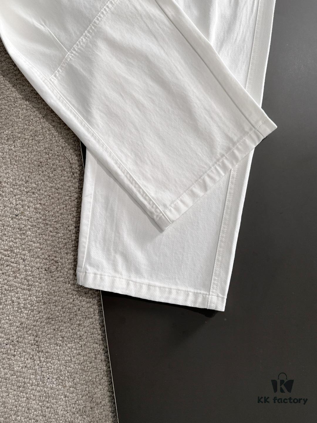 Moncler 2025 Spring and Summer New Arrival Elastic Waist Casual Pants, Lightweight Custom Counter Fabric, Highly Breathable and Comfortable, Exquisite Details, Brand-Driven Design Concept Reflecting High Quality, Smooth and Soft Touch