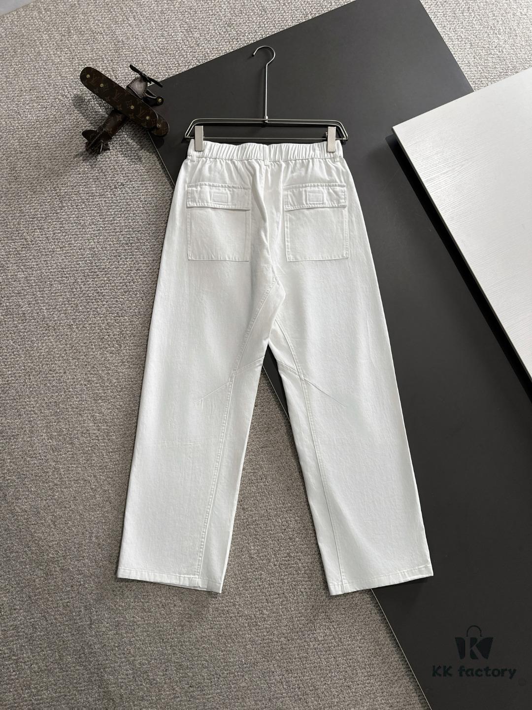 Moncler 2025 Spring and Summer New Arrival Elastic Waist Casual Pants, Lightweight Custom Counter Fabric, Highly Breathable and Comfortable, Exquisite Details, Brand-Driven Design Concept Reflecting High Quality, Smooth and Soft Touch