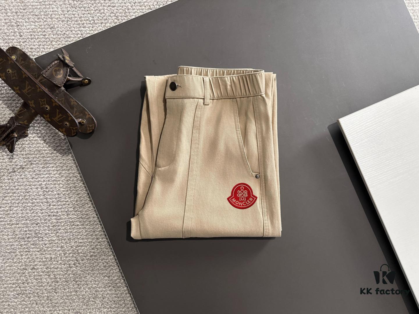 Moncler 2025 Spring/Summer New Elastic Waist Casual Pants, Thin Style Cabinet Custom Fabric, Highly Breathable and Comfortable, Exquisite Details, Brand Design Concept Reflecting High Quality, Soft and Delicate Touch