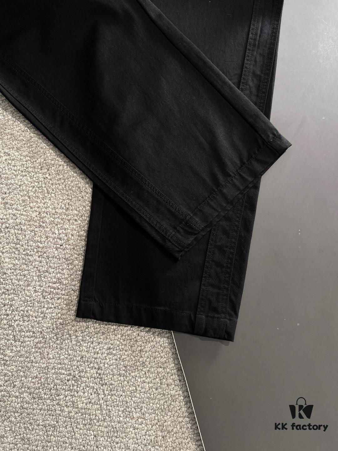 Moncler 2025 Spring and Summer New Arrival Elastic Waist Casual Pants, Thin Style Custom Counter Fabric, Highly Breathable and Comfortable, Exquisite Details, Brand-Oriented Design Concept Reflecting High Quality, Smooth and Soft Touch