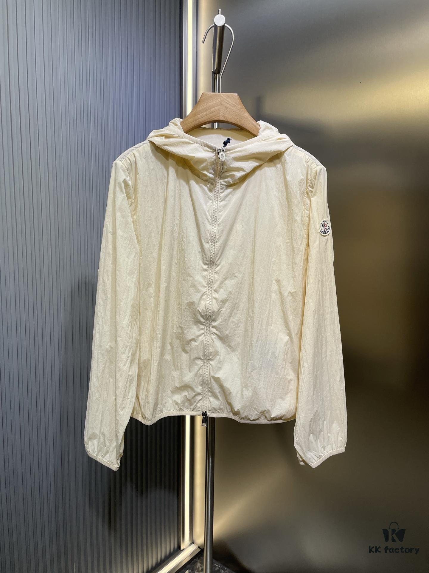 High-Quality Bestseller MO*CLER 2024 Spring/Summer New Arrival Sun Protection Windbreaker – Official Website Synchronized, Imported Memory Silk Fabric, Lightweight and Breathable