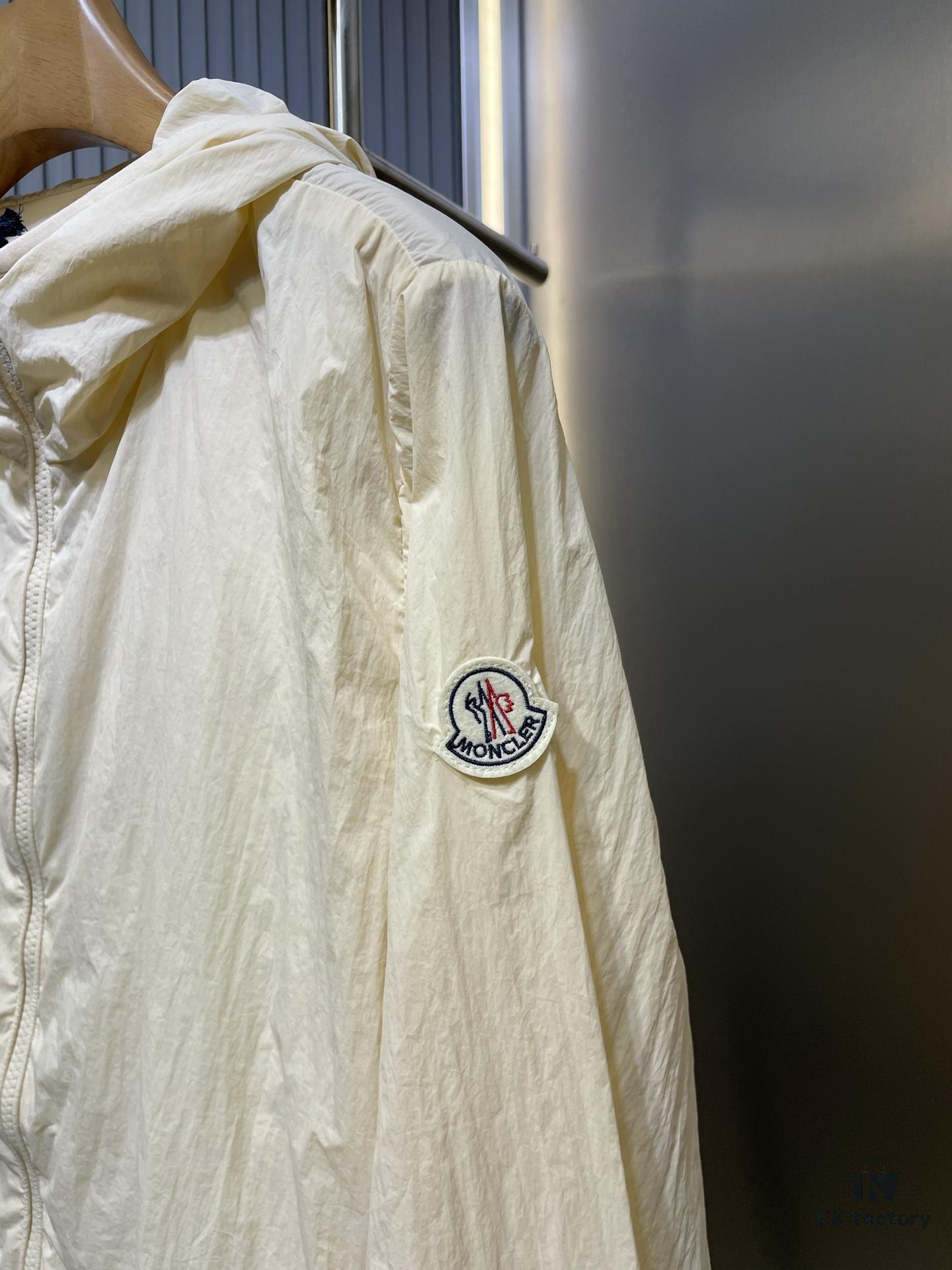 High-Quality Bestseller MO*CLER 2024 Spring/Summer New Arrival Sun Protection Windbreaker – Official Website Synchronized, Imported Memory Silk Fabric, Lightweight and Breathable