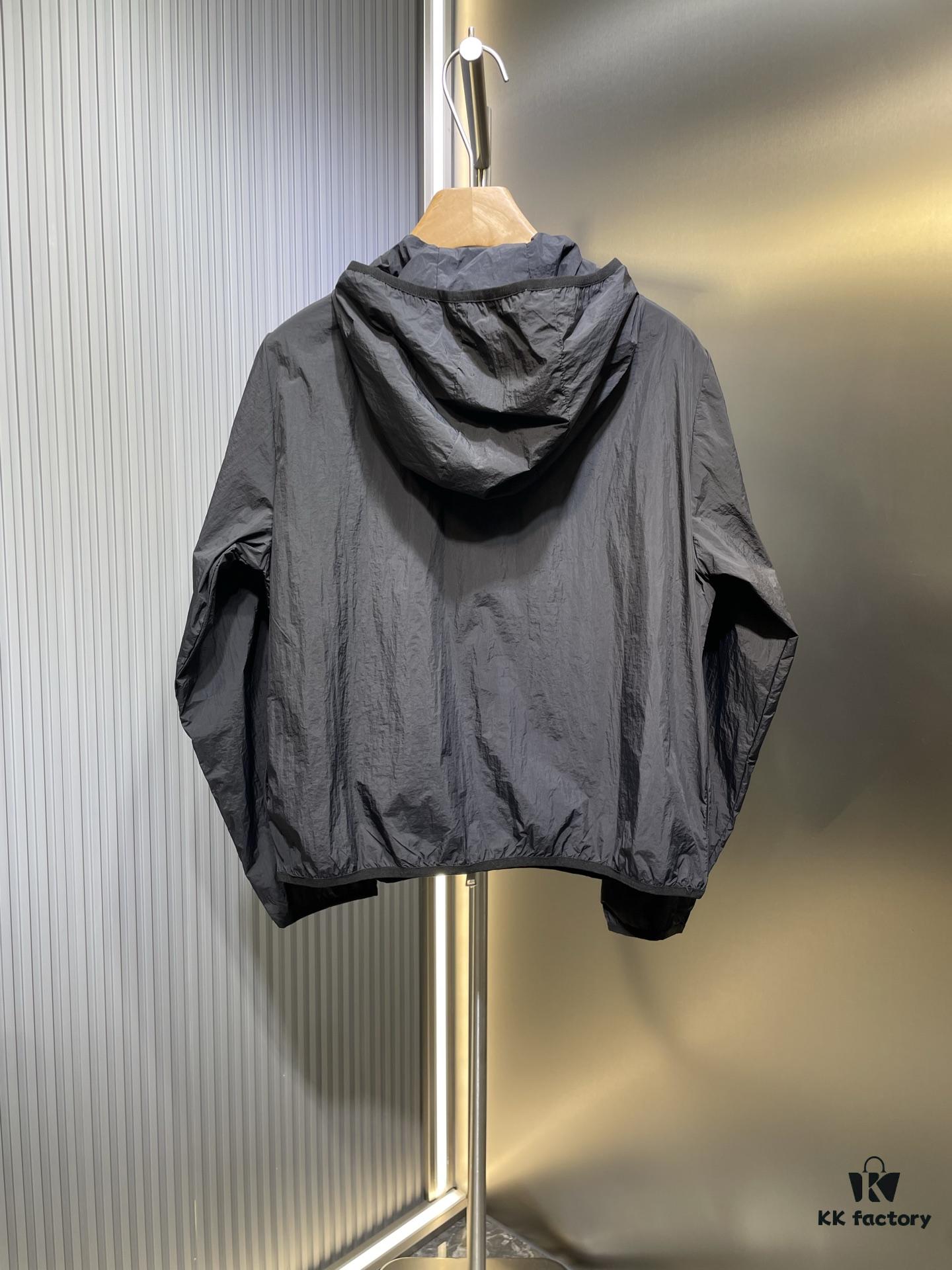 High-Quality Bestseller MO*CLER 2024 Spring/Summer New Arrival Sun Protection Windbreaker – Imported Memory Silk Fabric, Lightweight and Breathable