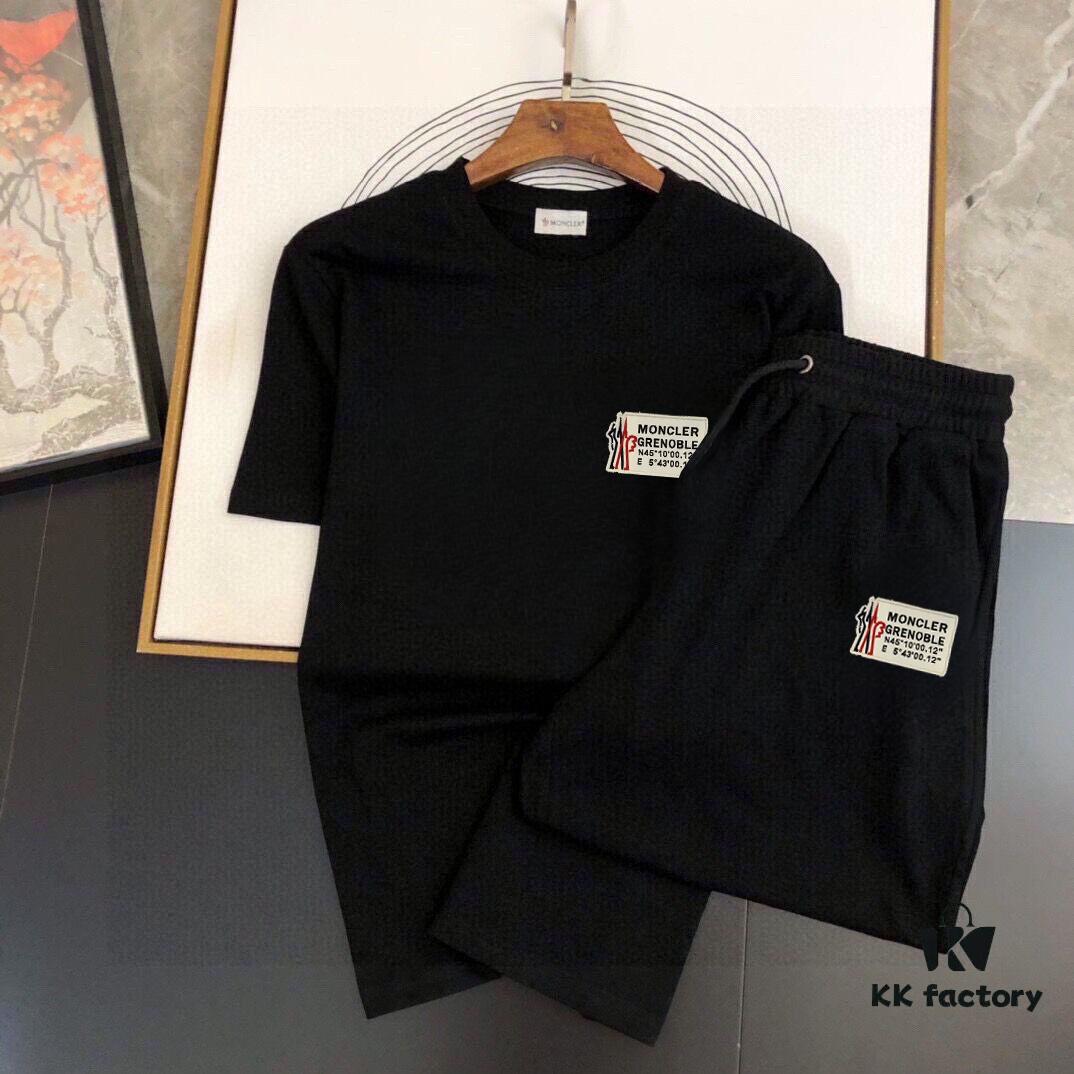 MONCLER Men's 2025 New Short Sleeve T-Shirt and Shorts Set, High-End Version with Soft and Smooth Fabric, Comfortable Wear, Three-Dimensional Tailoring, Size M-5XL (Please Provide Height and Weight When Ordering)