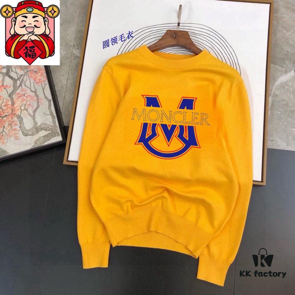 MONCLER Autumn-Winter Classic Crew Neck Wool Sweater, 2025 New Arrival, Slim-Fit Premium Blend Knitwear