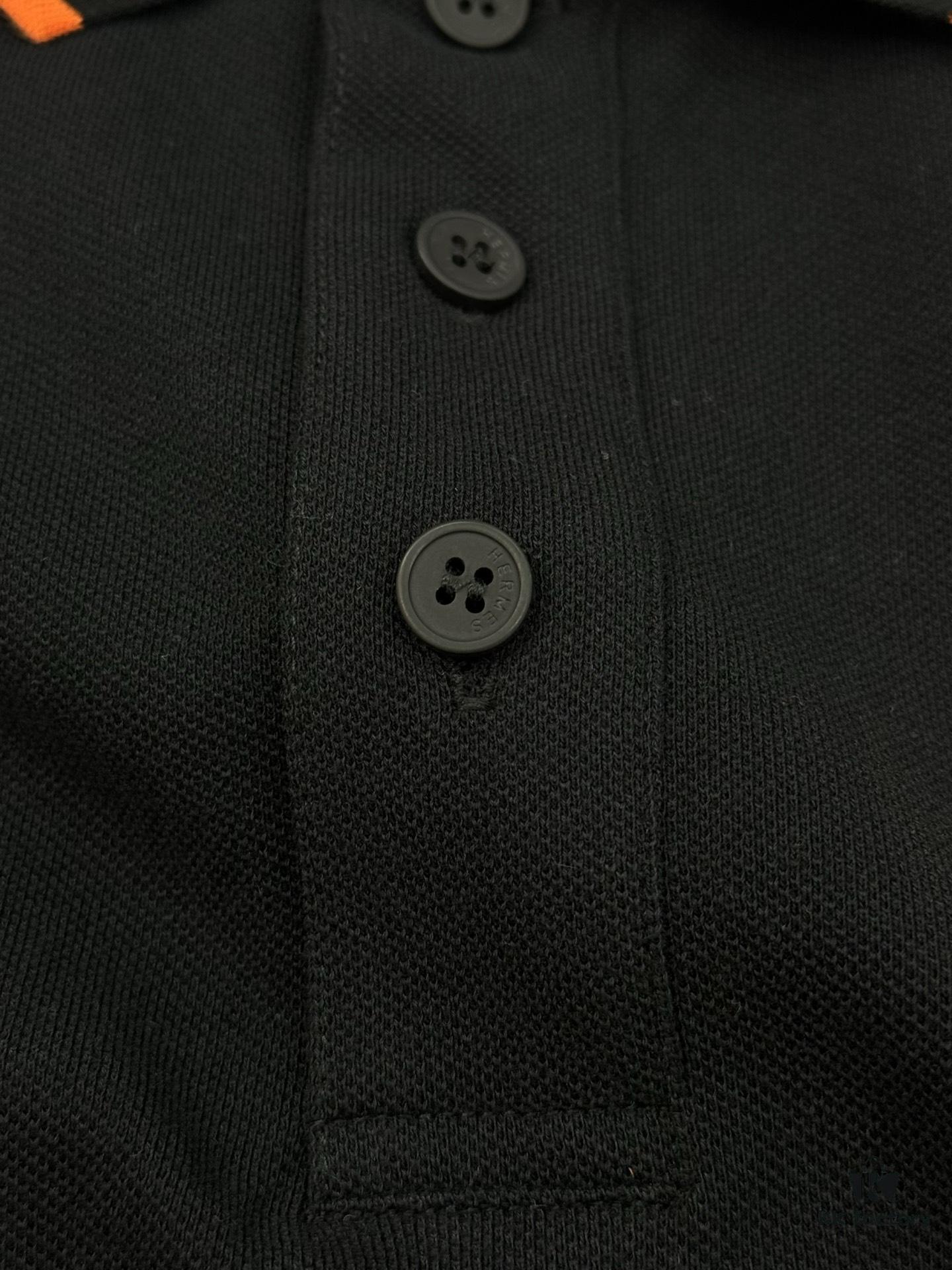 Hermes 2025SS Summer New Color-Block Collar Knit Polo Shirt, 100% Piqué Cotton, Smooth 16-Gauge Knitted Short-Sleeve, Ultra-Soft and Delicate Handfeel, Elegant and Low-Key Luxury