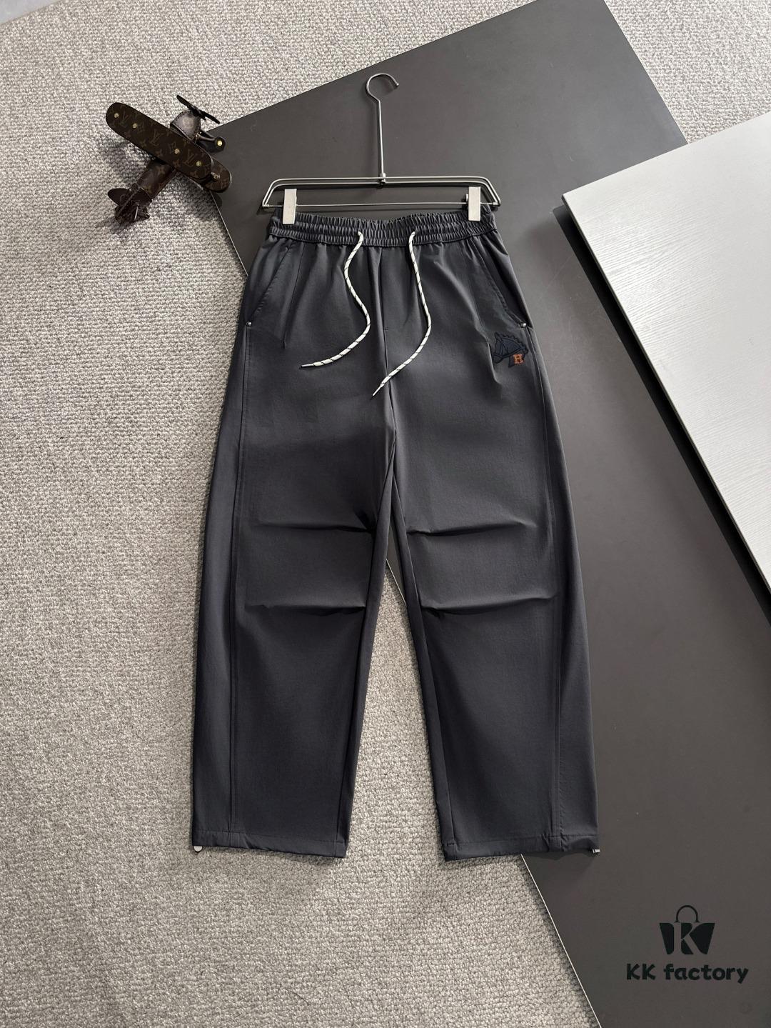 Hermes 2025 Spring/Summer New Elastic Waist Casual Pants, Lightweight Custom Counter Fabric, Breathable and Comfortable, Exquisitely Designed with Brand Elements, Soft and Smooth Texture, Excellent Fit and Tailoring