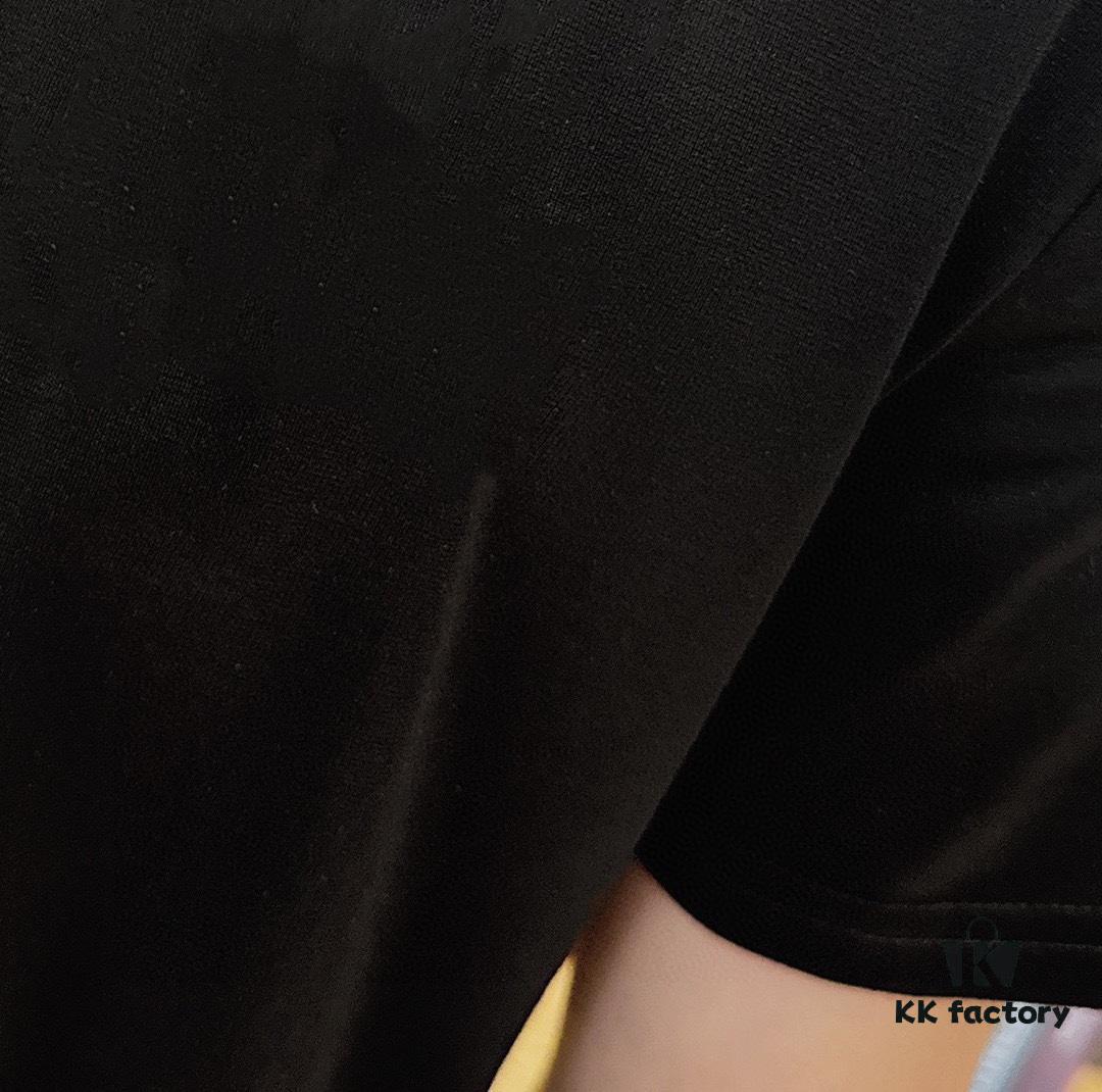 HERMES Men's High-Quality Double-Mercerized Cotton Summer Suit Set, Imported Premium Fabric, Fashionable and Versatile Design