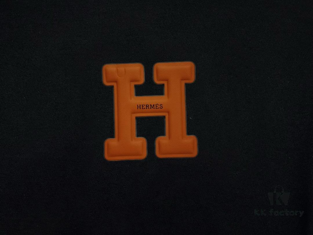 Hermès-inspired Long Sleeve Shirt, Ergonomic Three-dimensional Tailoring, Natural Slim Fit, Hidden Placket Design, Premium Cotton Bamboo Fiber Fabric, Exquisite Craftsmanship, Elegant and Fashion-forward Style