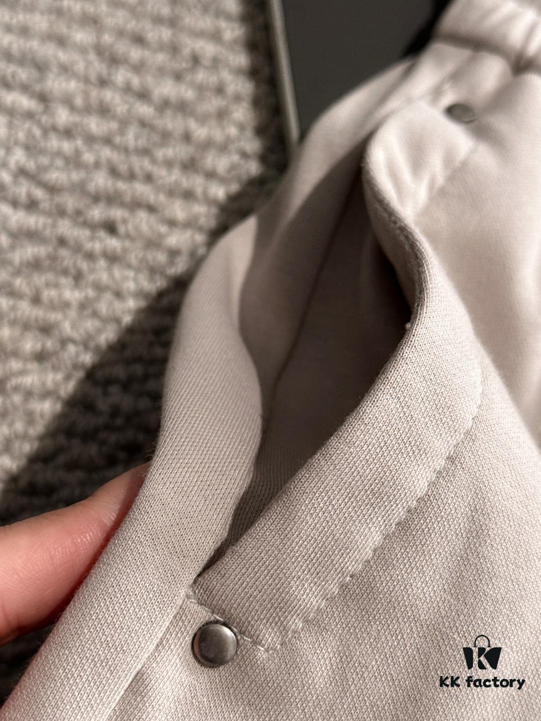 Hermes 2025 Spring and Summer New Arrival Elastic Waist Casual Shorts, High-End Custom Fabric, Breathable and Comfortable, Exquisite Details, Premium Quality, Soft and Smooth Texture, Stylish Leisure Cut