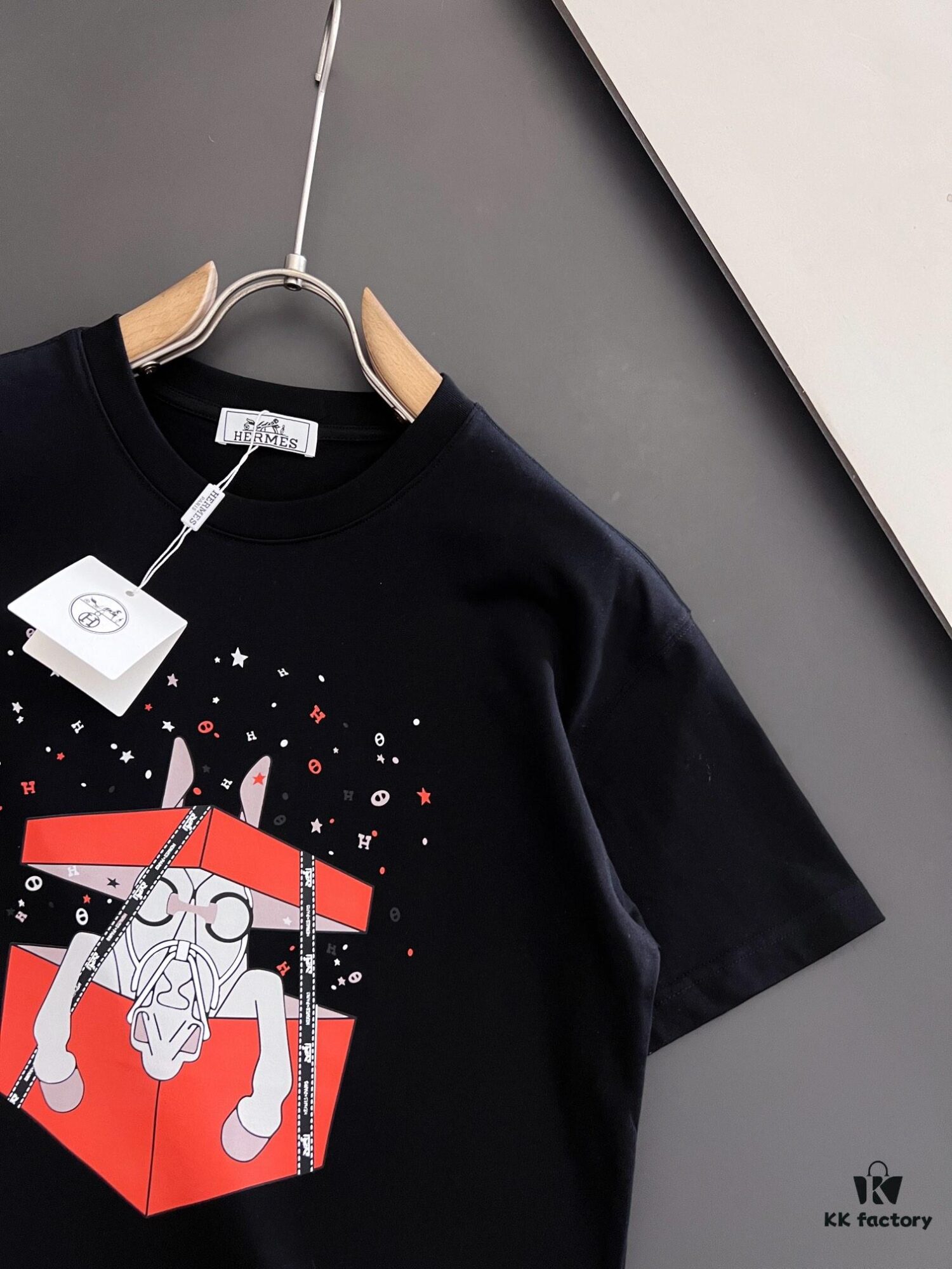 Hermes 2025 Latest Print Short Sleeve T-Shirt, High-Quality Cabinet Original Order Short Sleeve, Top-Tier Craftsmanship with Imported Fabric, Premium Cabinet-Grade Screen Printing Design