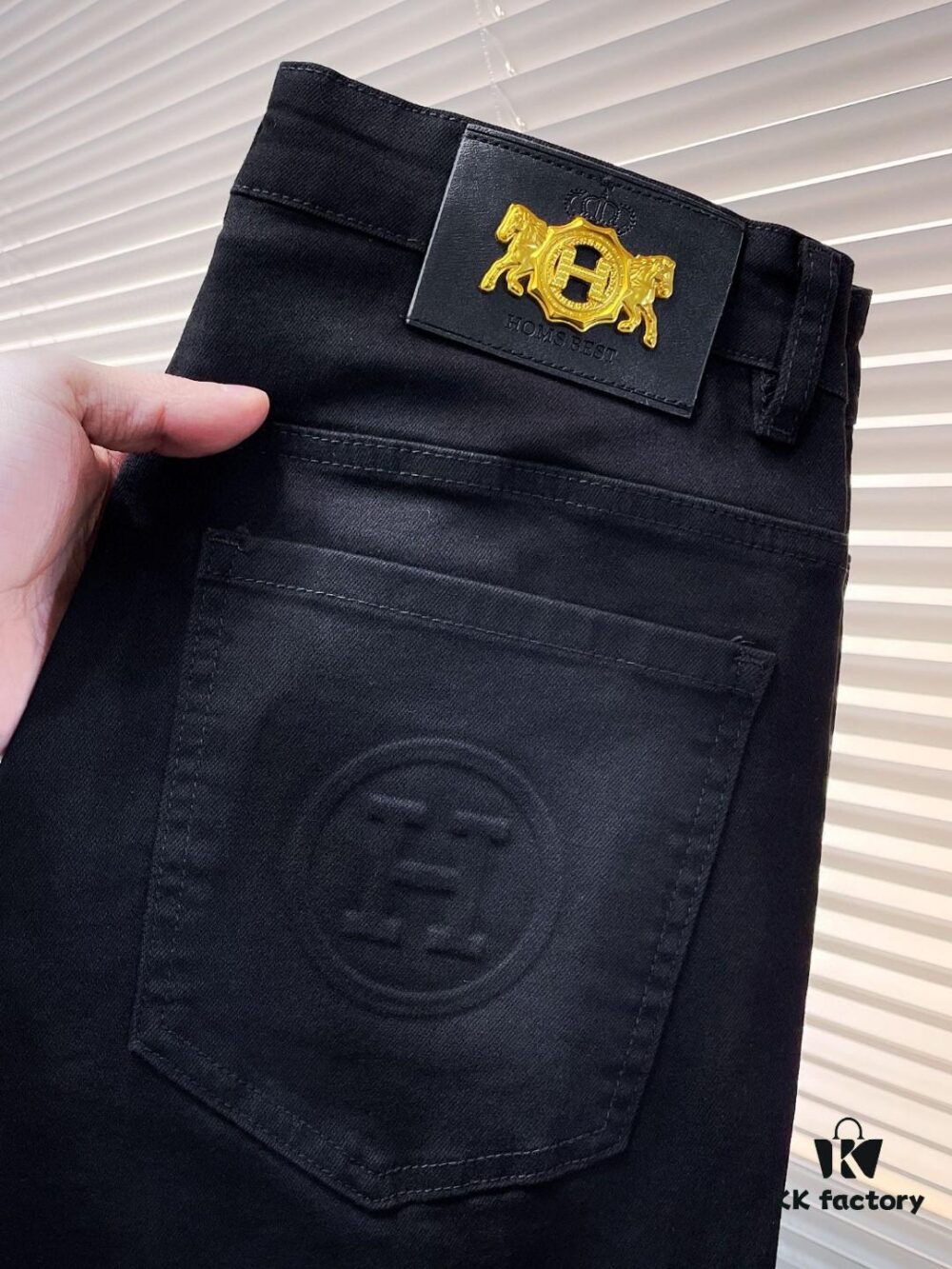 Hermès 2024 New Men's Denim Jeans – Highly Recognizable Style, Elegant Light Gray Hue Achieved Through Multiple Washes, Perfect Craftsmanship, Two-Tone 'Little Monster' Back Pockets with Outstanding Detailing, Ideal for Men's Fashion and Aesthetic