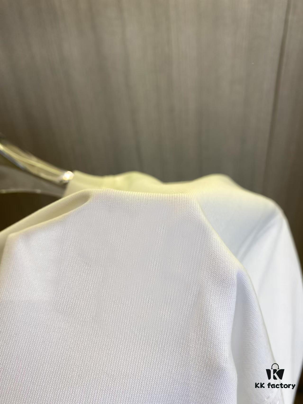 Hermès 2025SS Spring/Summer Latest Short-Sleeve T-Shirt – High-Quality Cotton Fabric, Embroidery and Digital Print, Unisex Loose Fit