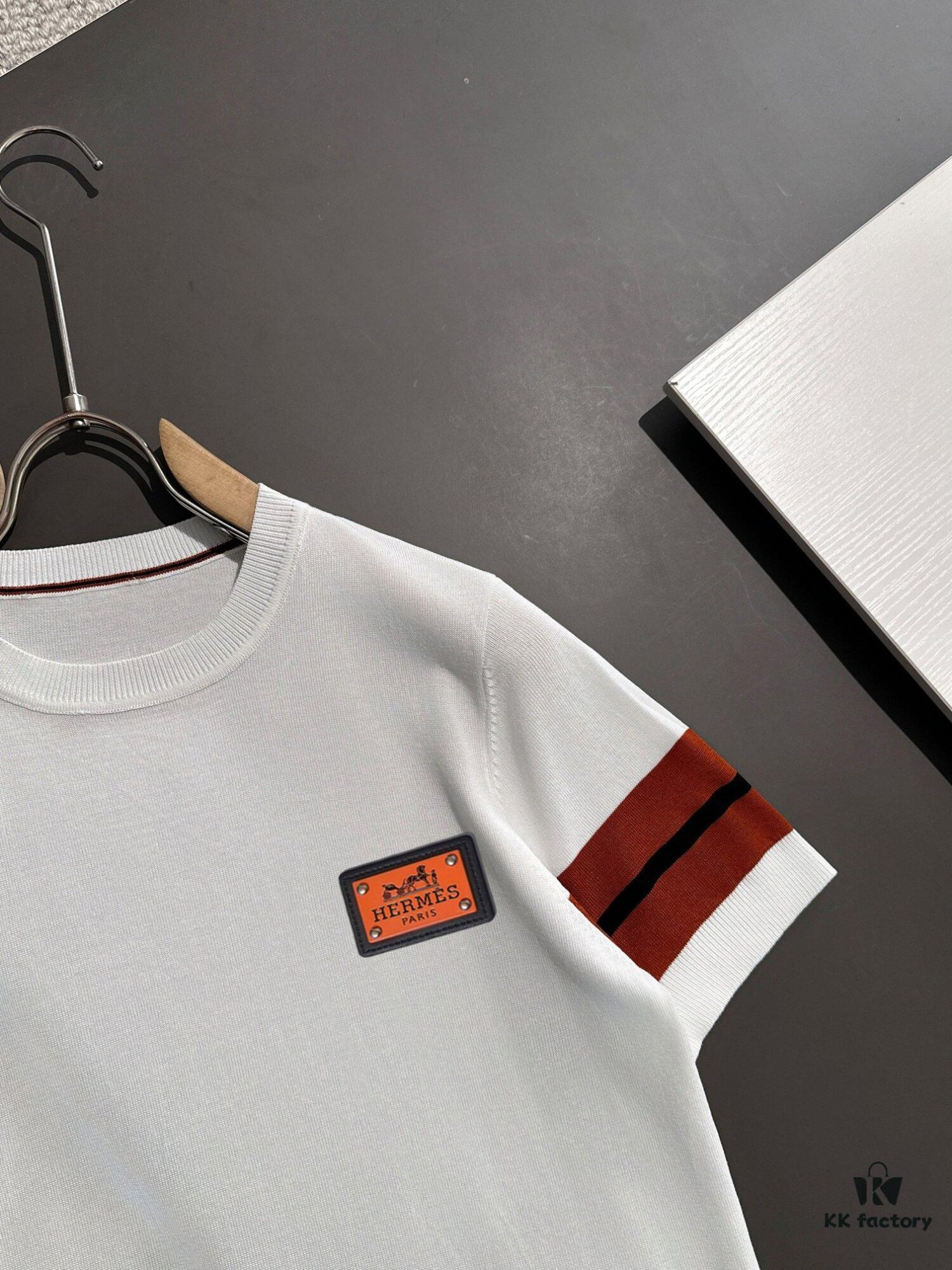 High-Quality Hermès 2025 Spring/Summer New Men's Round Neck Short-Sleeve T-Shirt