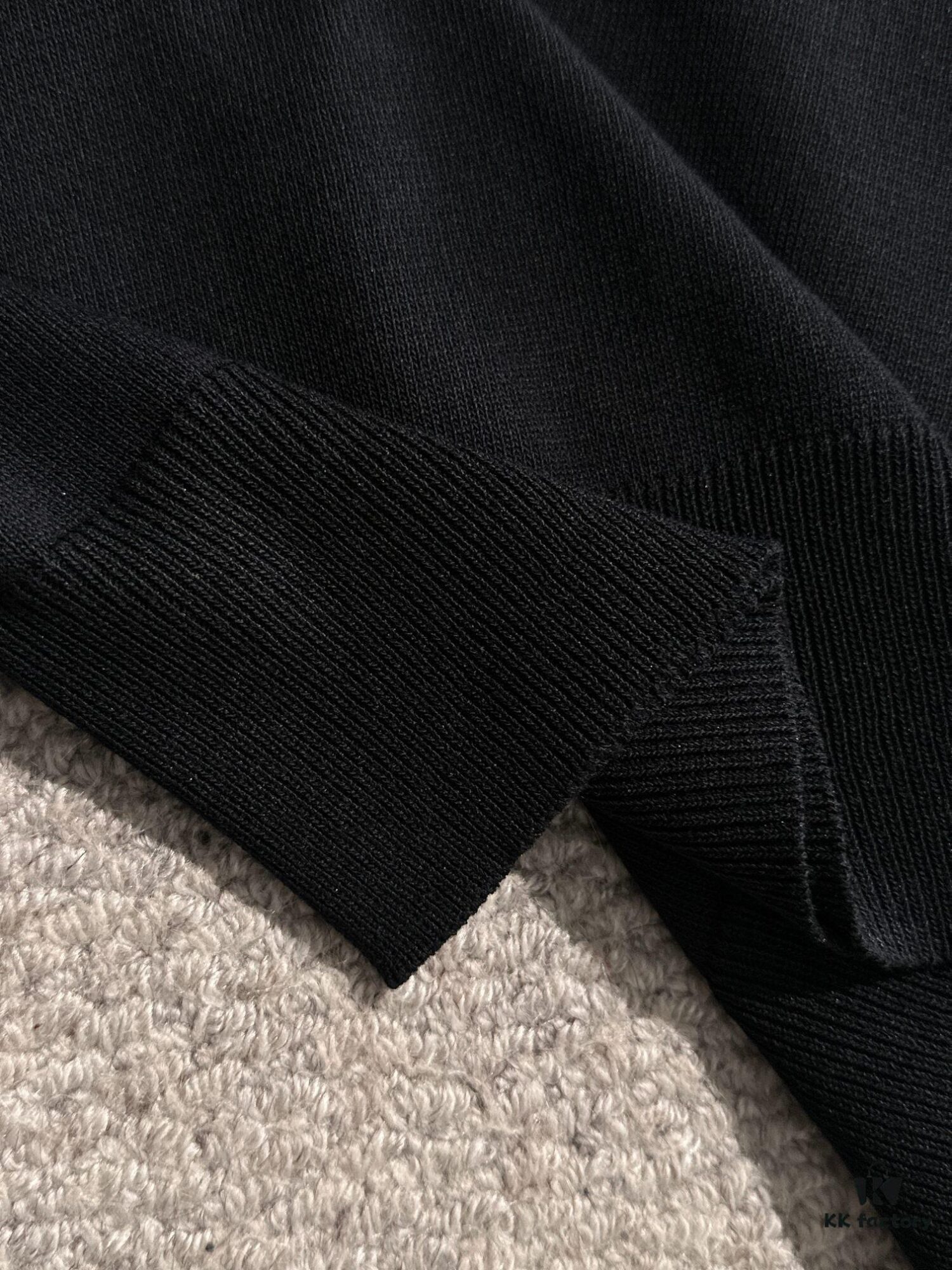 Hermès 2025 Spring/Summer New Men's Round Neck Short-Sleeve T-Shirt, High-Quality Combed Cotton Knit Fabric with Embroidered Logo