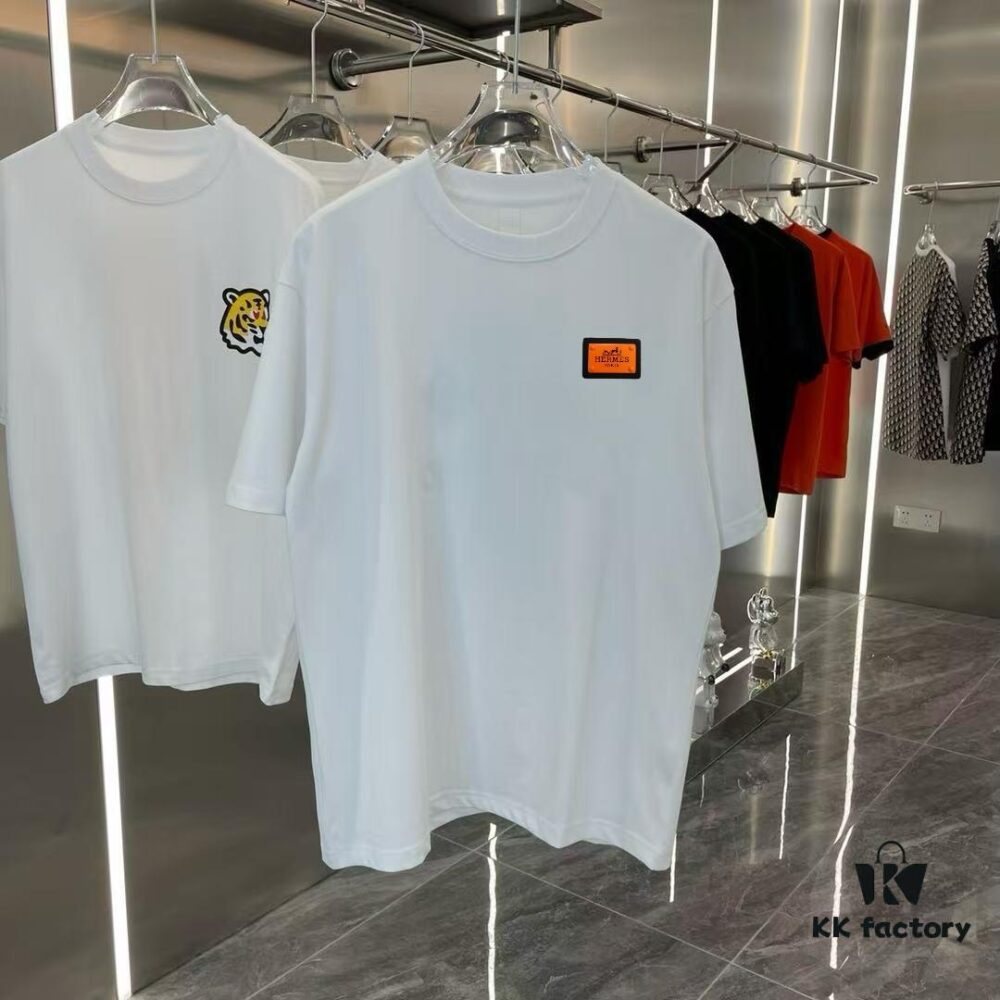 Hermes 2025 Spring Collection Short Sleeve T-Shirt with Handcrafted Logo, Premium 260g Cotton Fabric, OS Drop-Shoulder Design, Unisex and Versatile