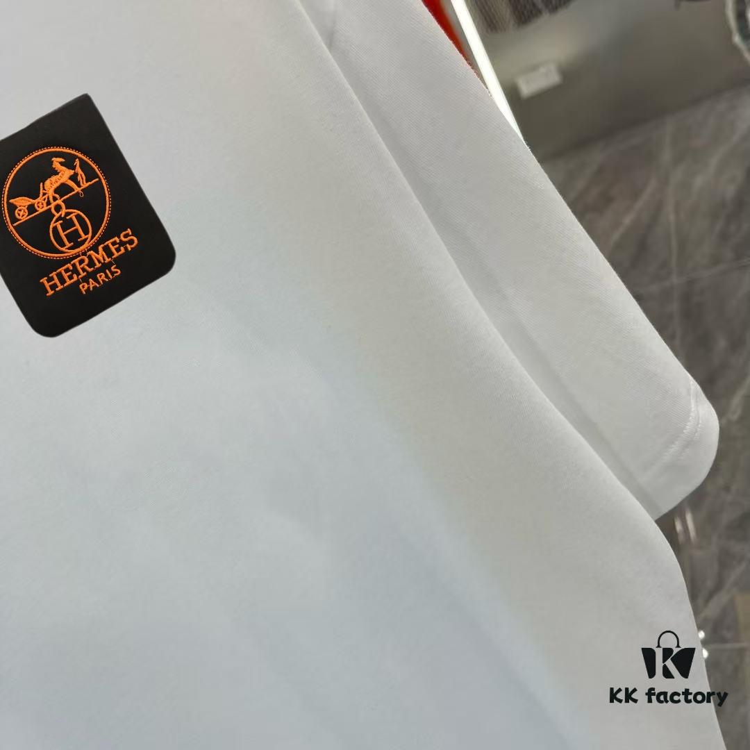 Hermes 2025 Spring Collection Short Sleeve T-Shirt with Handcrafted Logo at Chest