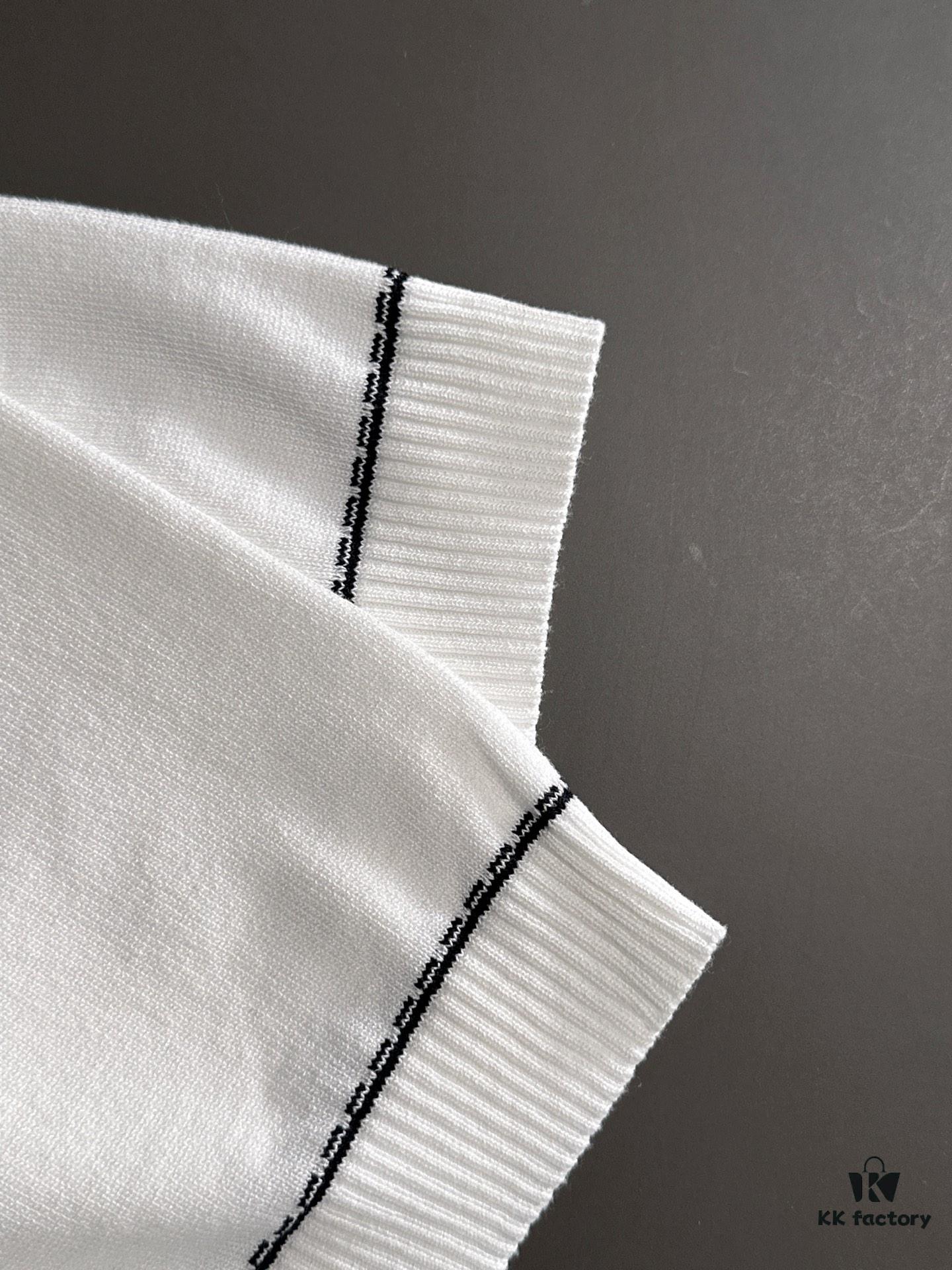 High-Quality Hermès 2025 Spring/Summer New Men's Notched Collar Short-Sleeve T-Shirt