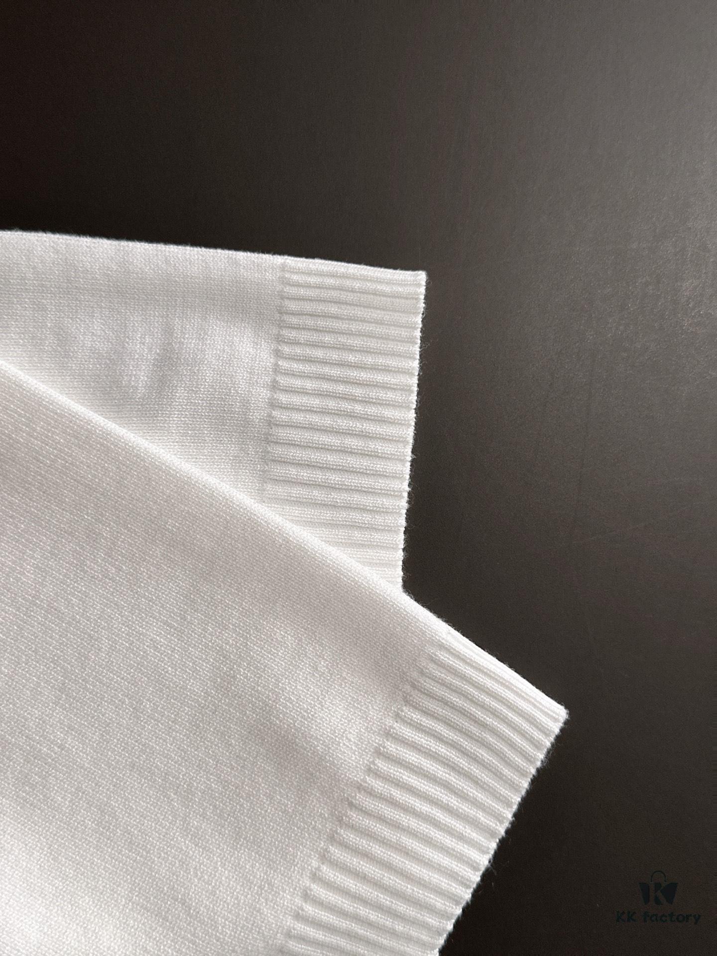 High-Quality Hermès 2025 Spring/Summer New Men's Notched Short-Sleeve T-Shirt