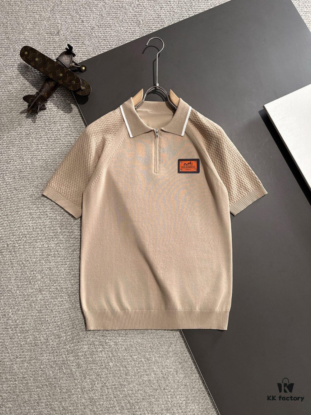 High-Quality Hermès 2025 Spring/Summer New Men's Collared Short-Sleeve T-Shirt