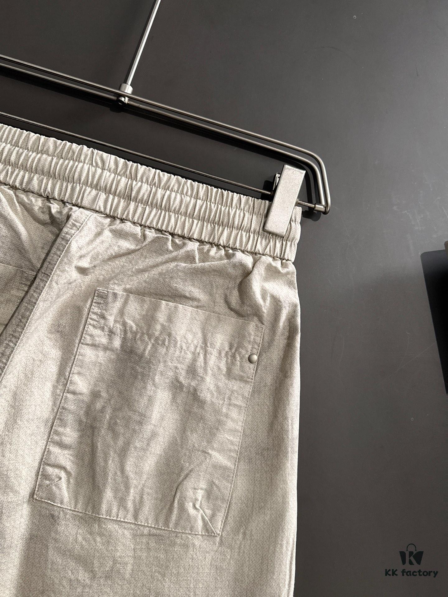 Hermes 2025 Spring/Summer New Elastic Waist Casual Pants, Lightweight Custom Fabric from Boutique, Breathable and Highly Comfortable, Exquisite Details, Brand-Inspired Design Concept Reflecting High Quality, Soft and Delicate Touch, Leisure Cut with Excellent Fit