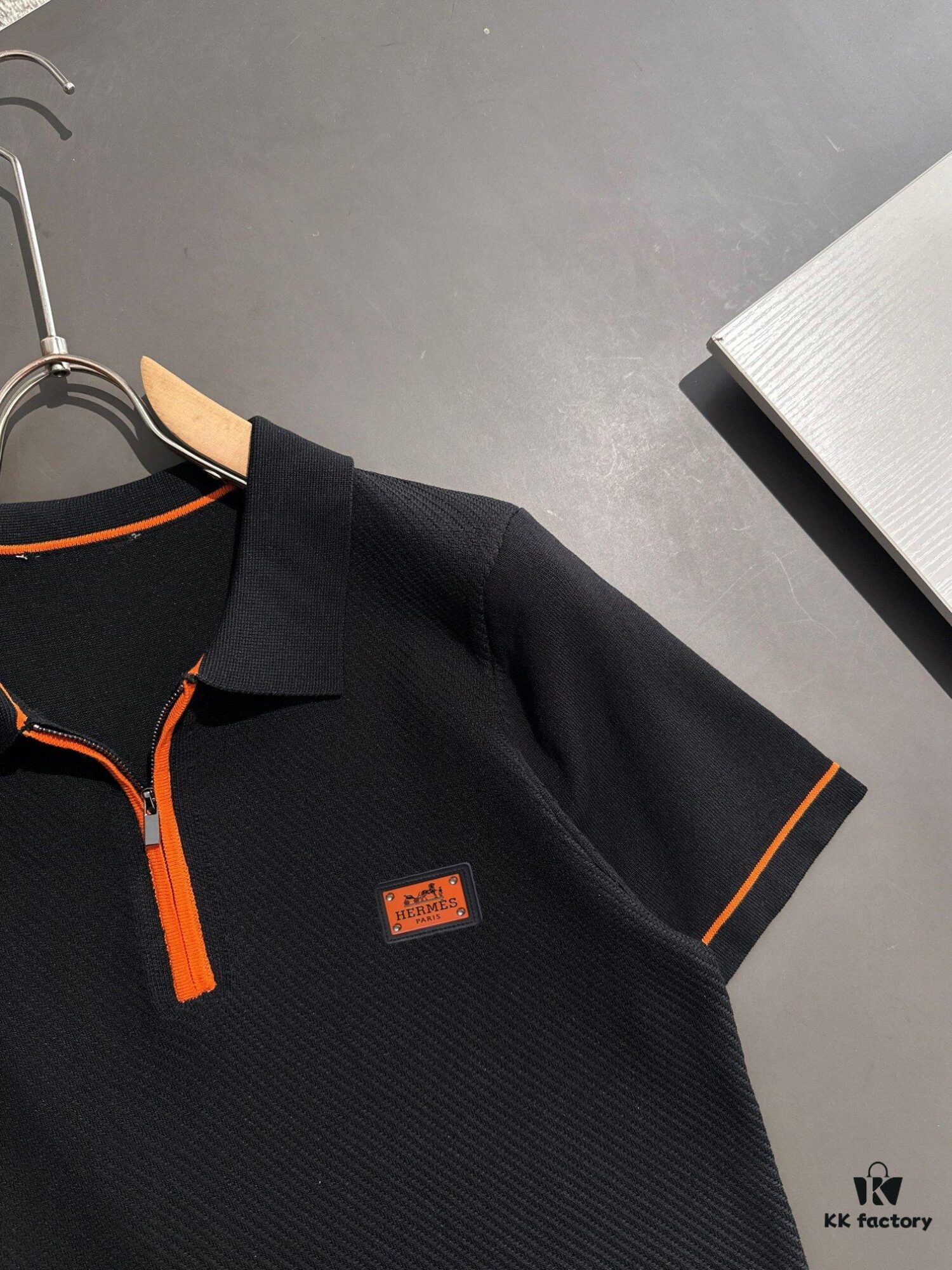 High-Quality Hermès 2025 Spring/Summer New Men's Collared Short-Sleeve T-Shirt