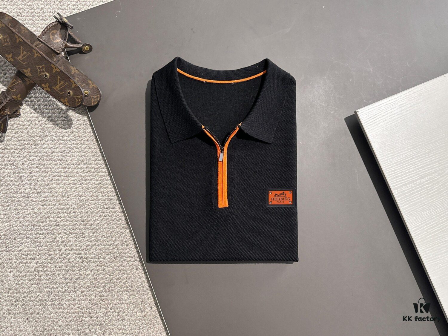 High-Quality Hermès 2025 Spring/Summer New Men's Collared Short-Sleeve T-Shirt