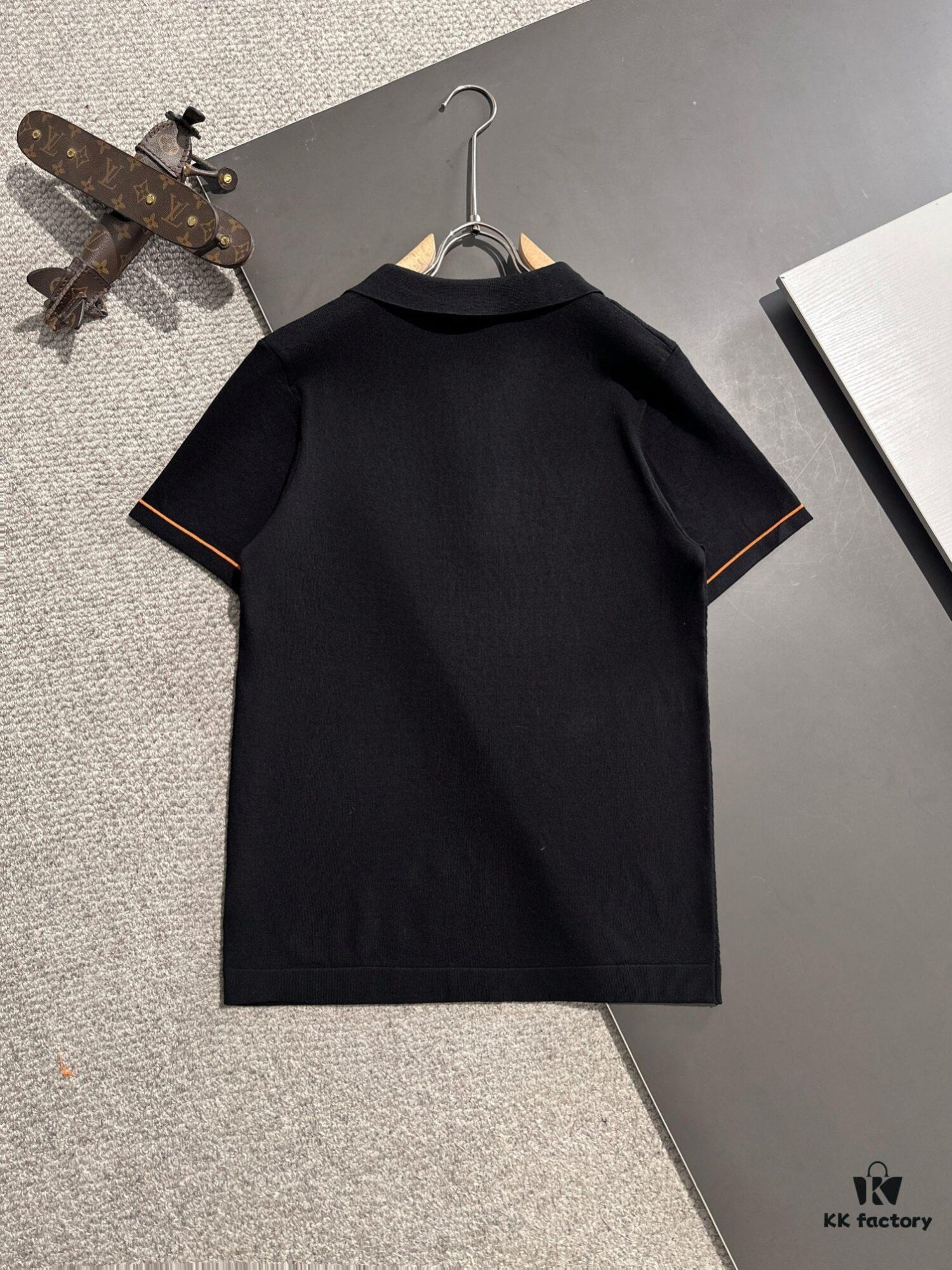 High-Quality Hermès 2025 Spring/Summer New Men's Collared Short-Sleeve T-Shirt
