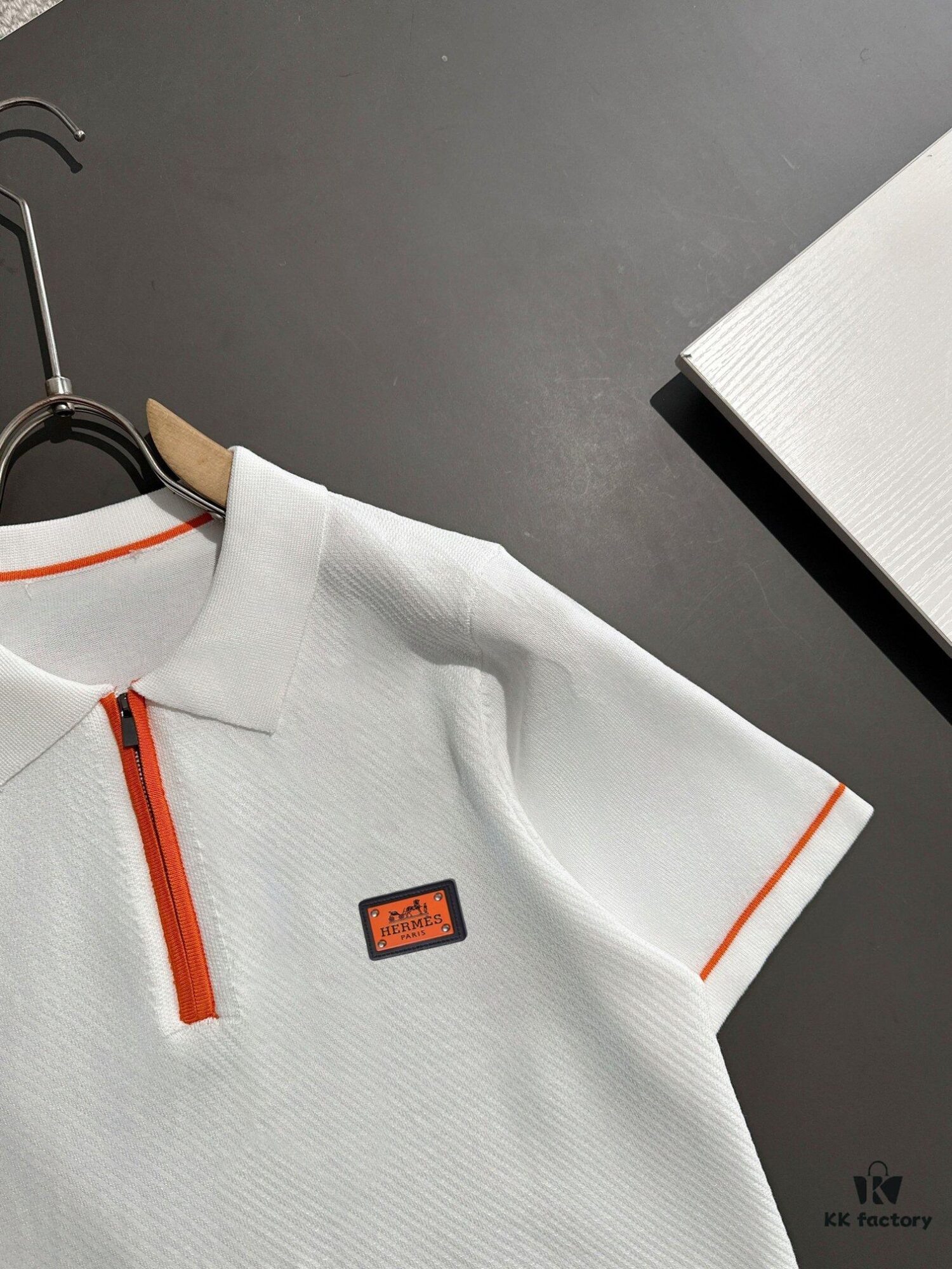 High-Quality Hermès 2025 Spring/Summer New Men's Collared Short-Sleeve T-Shirt