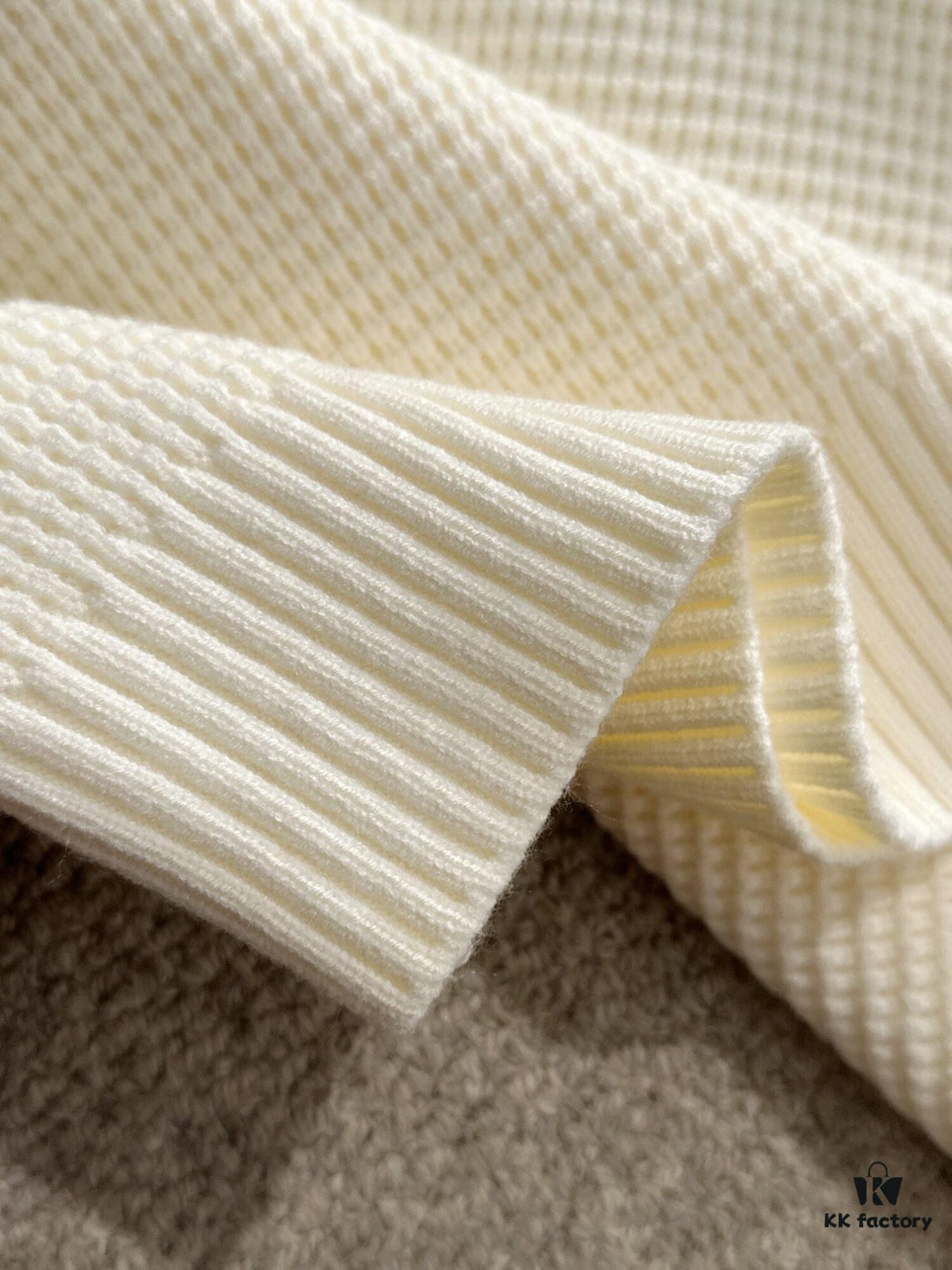 Hermès 2024 Autumn-Winter New Round Neck Wool Blend Sweater, Official Store Bestseller, Embroidered Logo, Premium Craftsmanship