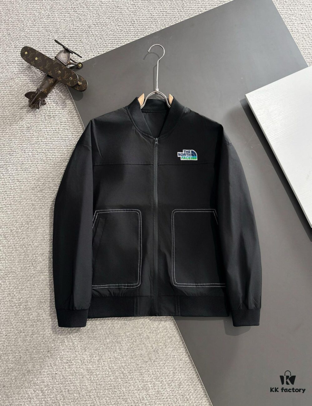 The North Face Fall/Winter 2024 Latest Zip-Up Stand Collar Windbreaker Jacket