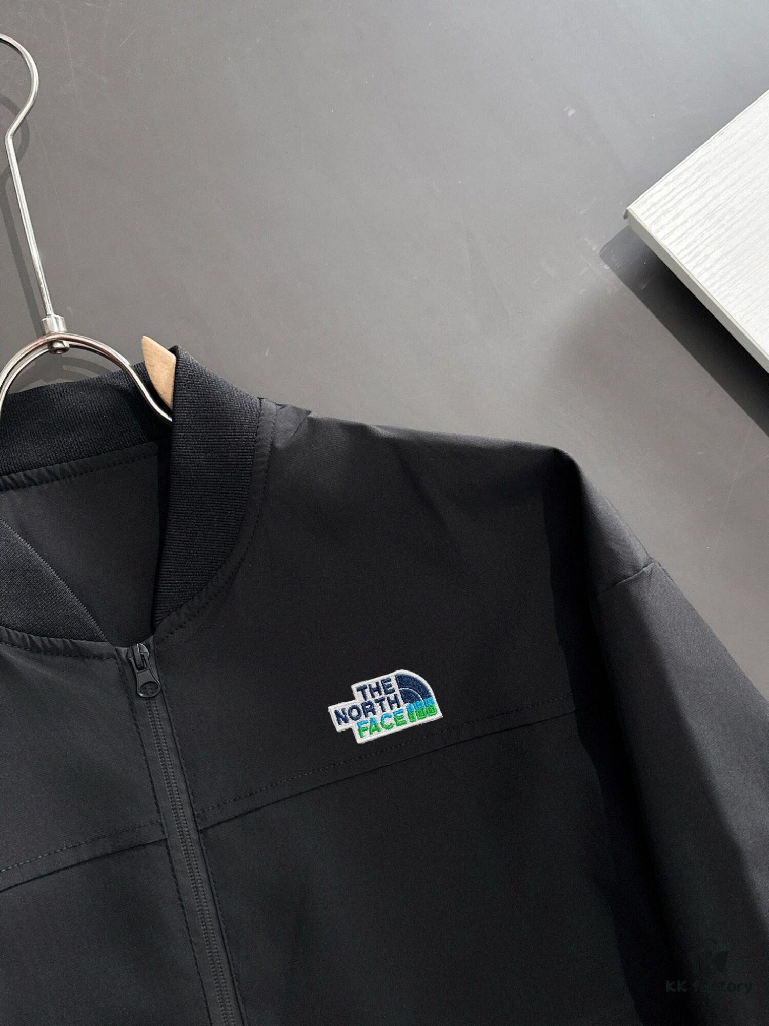 The North Face Fall/Winter 2024 Latest Zip-Up Stand Collar Windbreaker Jacket