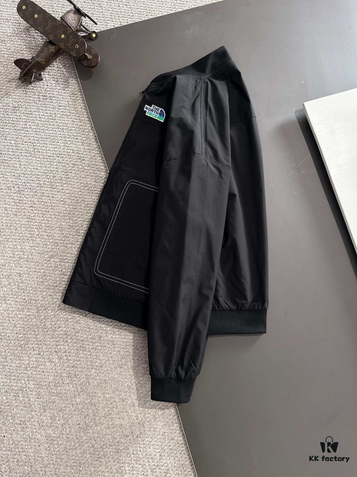 The North Face Fall/Winter 2024 Latest Zip-Up Stand Collar Windbreaker Jacket