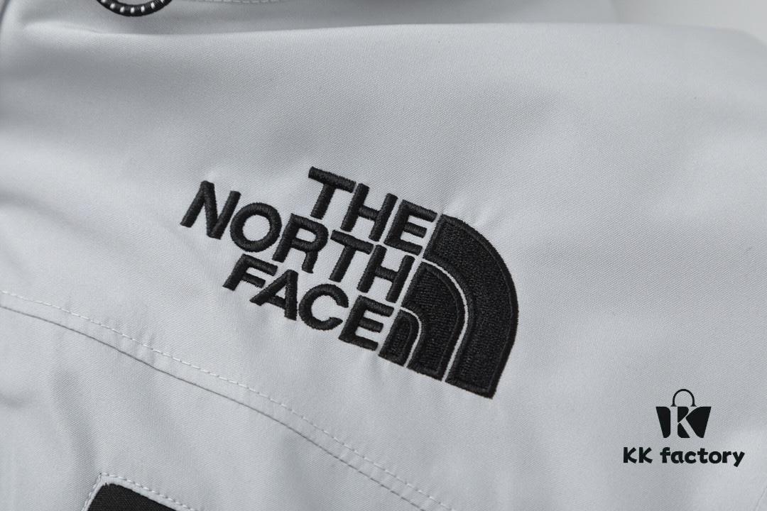The North Face Himalaya Summit Series Tri-in-One Waterproof Windproof Warm Detachable Down Jacket Set