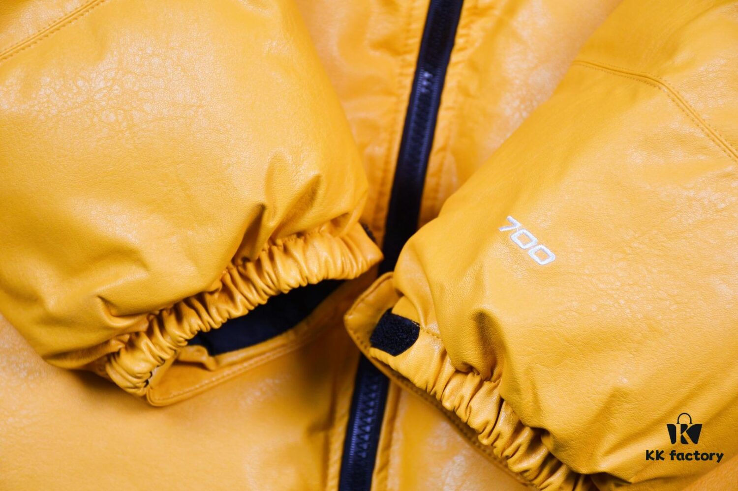 Supreme x The North Face 17FW Leather Nuptse Jacket - Premium Down Puffer with Genuine Leather